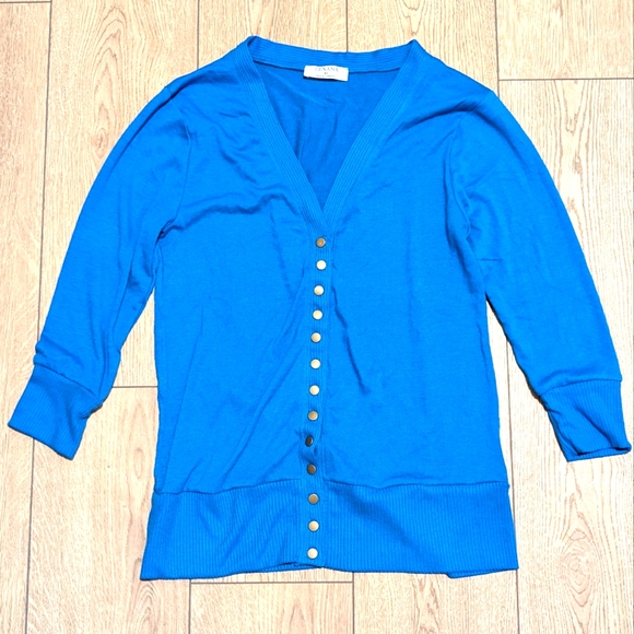 Zenana Womens XL Bright Blue Cardigan Snap Sweater Slim Fit Lightweight NEW - Picture 3 of 4